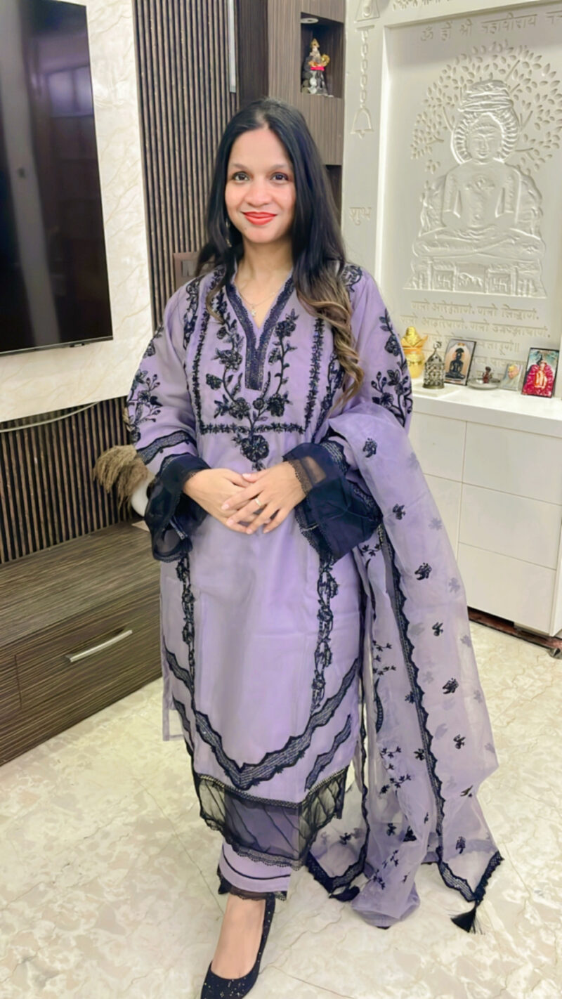 Mehaak Pakistani suit - Image 2