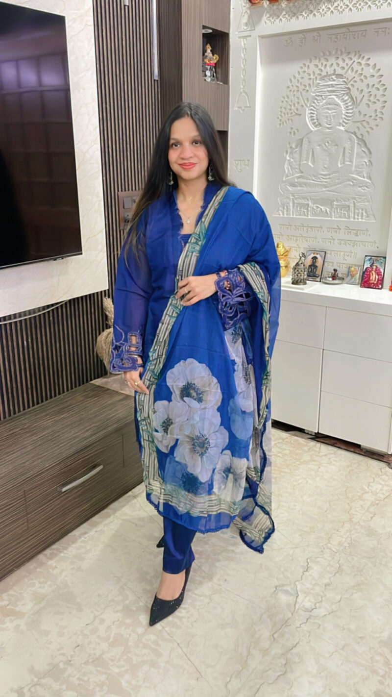 Mehar Pakistani suit
