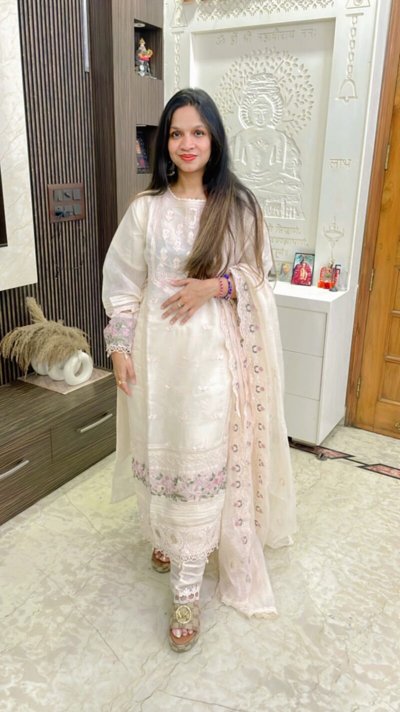 Sabra Pakistani suit - Image 4
