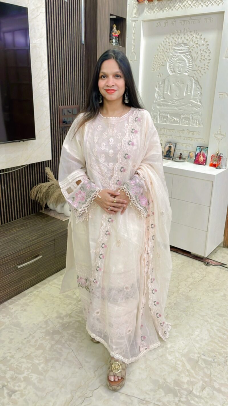 Sabra Pakistani suit - Image 3