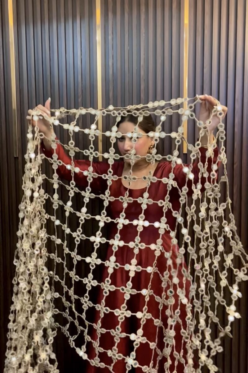 Gul-e-Surkh Anarkali (Only Dupatta)