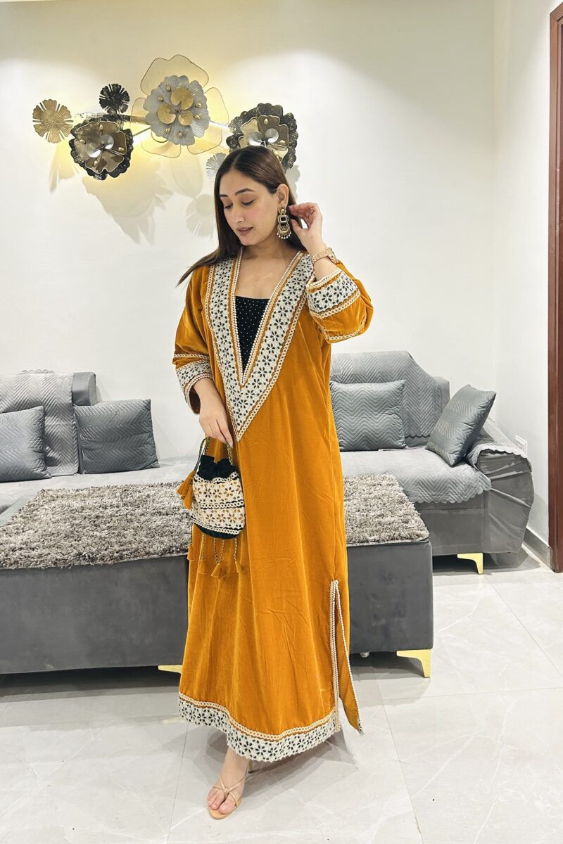 Mehr Mustard Velvet Long Kurta